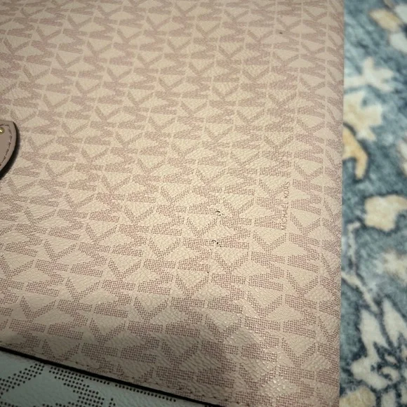 Michael Kors Pink and Cream Tote Bag - Picture 5 of 8